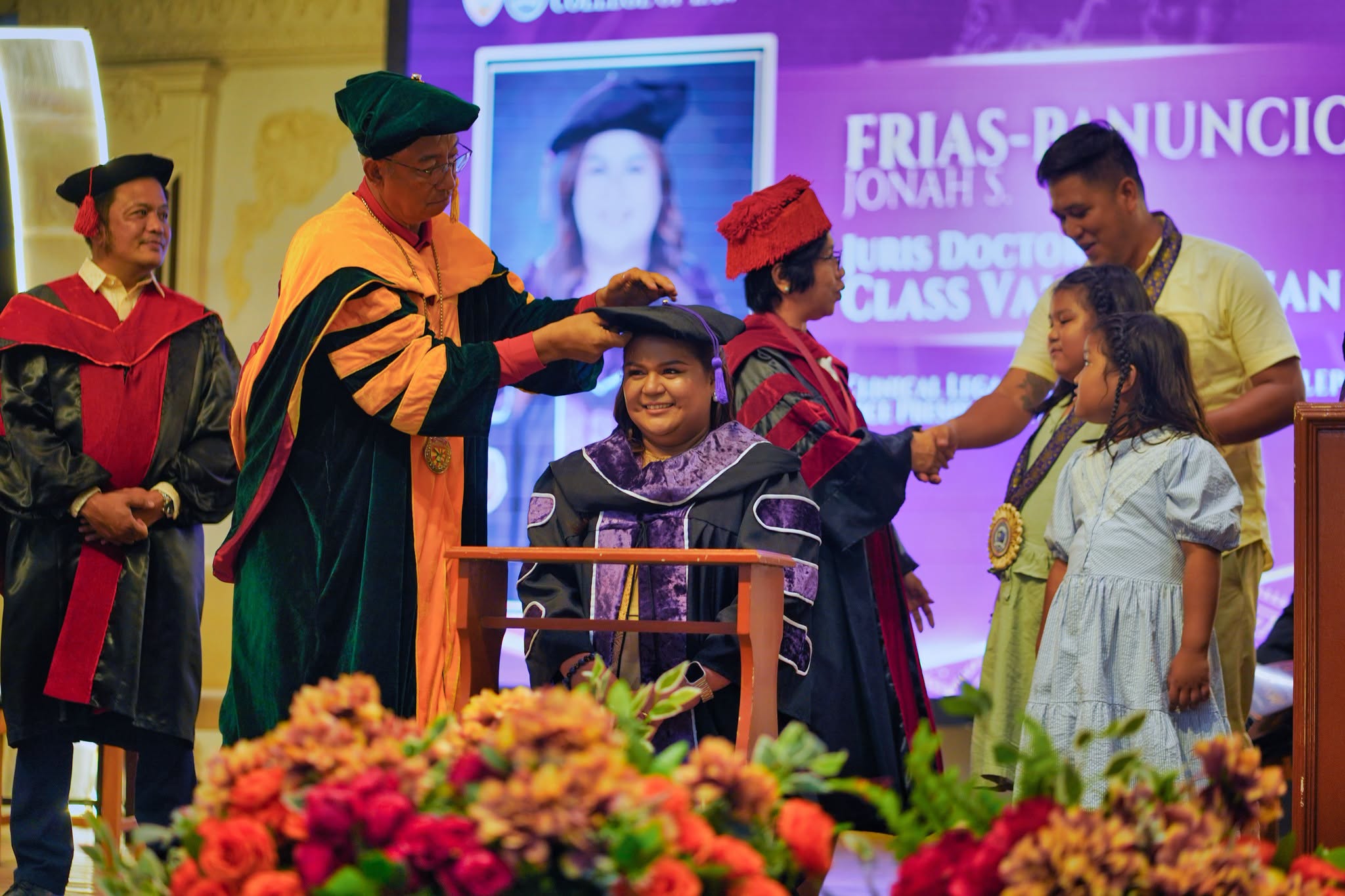 24TH-GRAD-COL-PHOTOSET photo 92